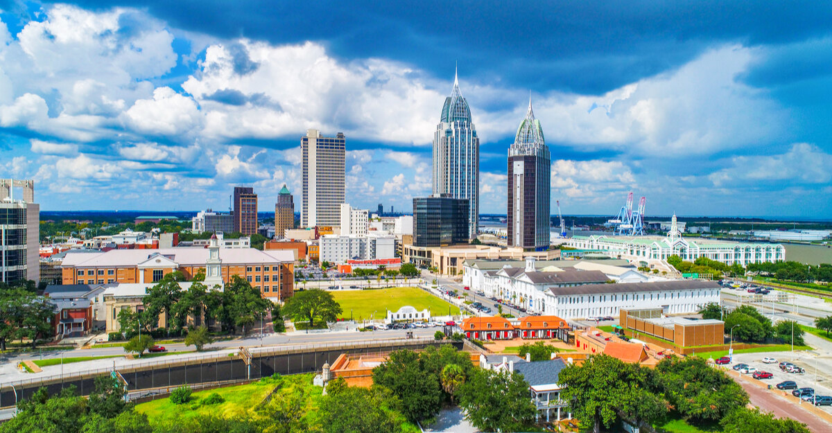 Landscape shot of buildings in downtown Alabama.